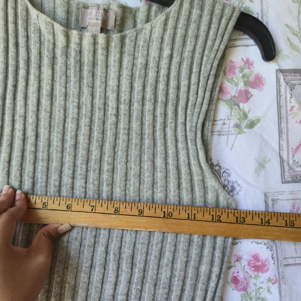 J.Crew Women's Small Cashmere Ribbed Knit Sleeveless Sweater Vest Gray Soft